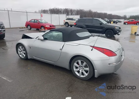 2004 Nissan 350Z Touring z USA, uszkodzony, nr VIN JN1AZ36AX4M250486